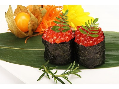 SALMON ROE NIGIRI